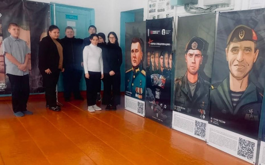 Выставка «Герои Спецоперации» начала свой путь по Барабинскому району