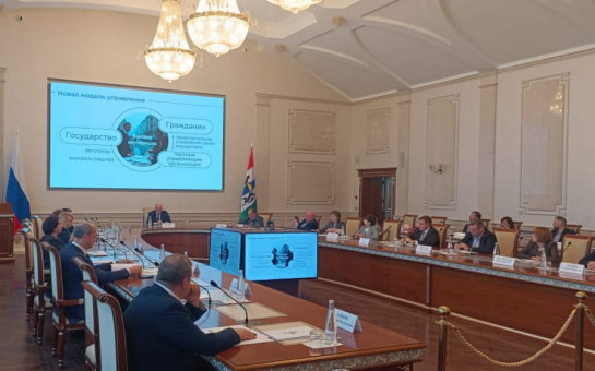 Комиссии по вопросам ЖКХ, градостроительства и дорожного комплекса Общественной палаты НСО приняла участие в круглом столе по устойчивому функционированию ЖКХ